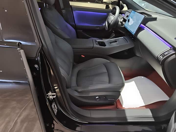 Фото 25 - XPeng F57