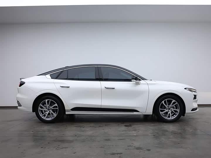 Фото 16 - Ford Mondeo