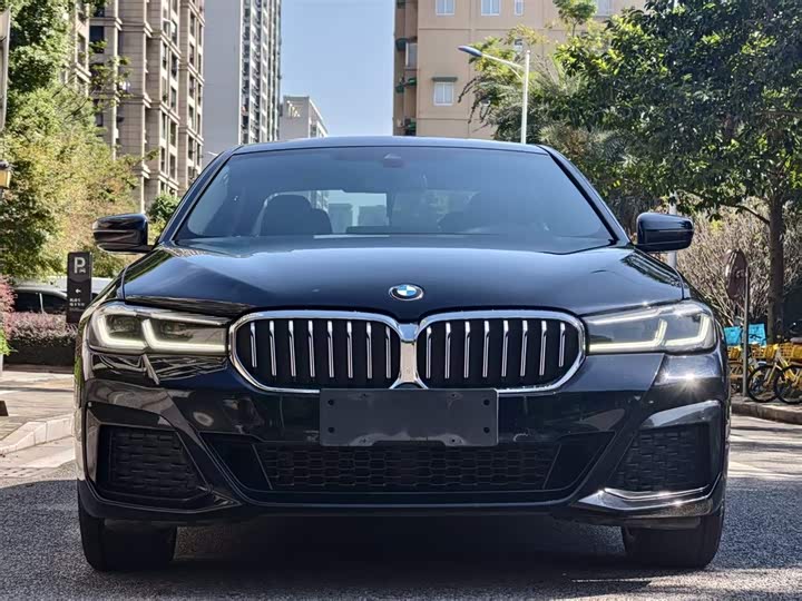 Фото 9 - BMW 5 Series