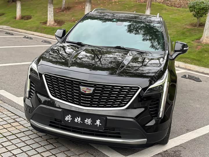 Фото 15 - Cadillac XT4