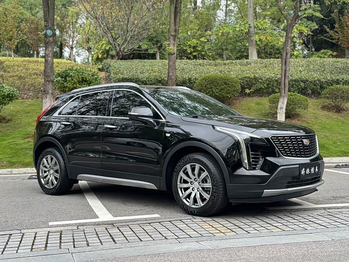 Фото 3 - Cadillac XT4