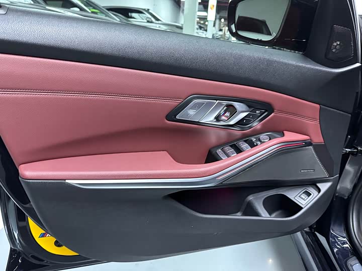 Фото 16 - BMW 3 Series