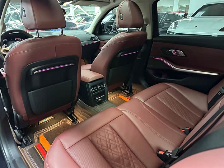 Фото 9 - BMW 3 Series