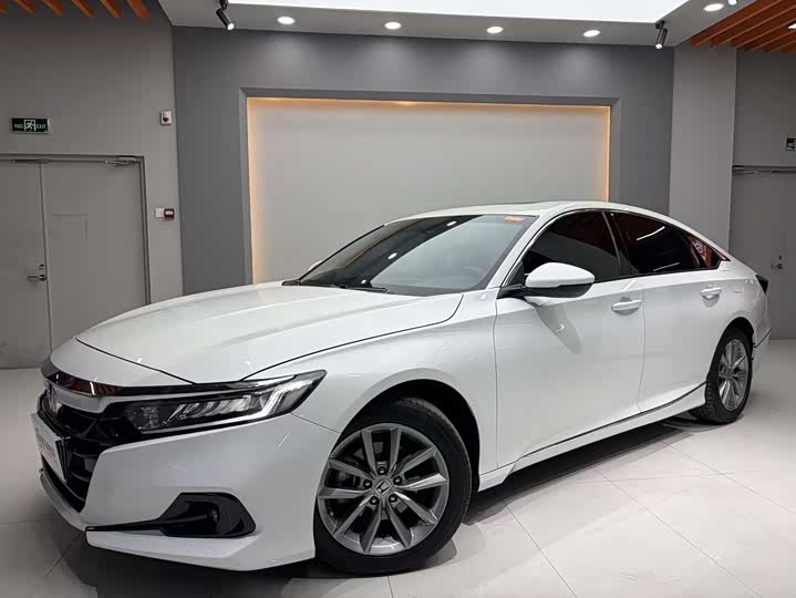 Фото 1 - Honda Accord