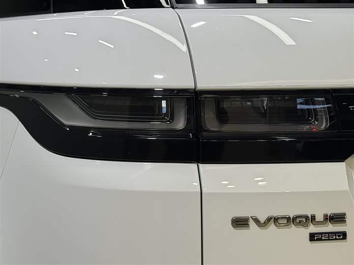 Фото 11 - Land Rover Range Rover Evoque L