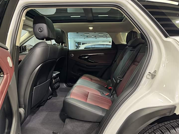 Фото 25 - Land Rover Range Rover Evoque L