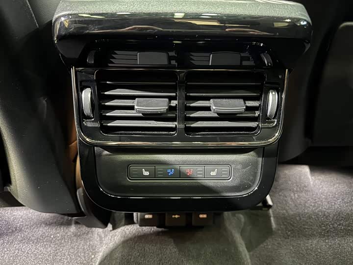 Фото 26 - Land Rover Range Rover Evoque L