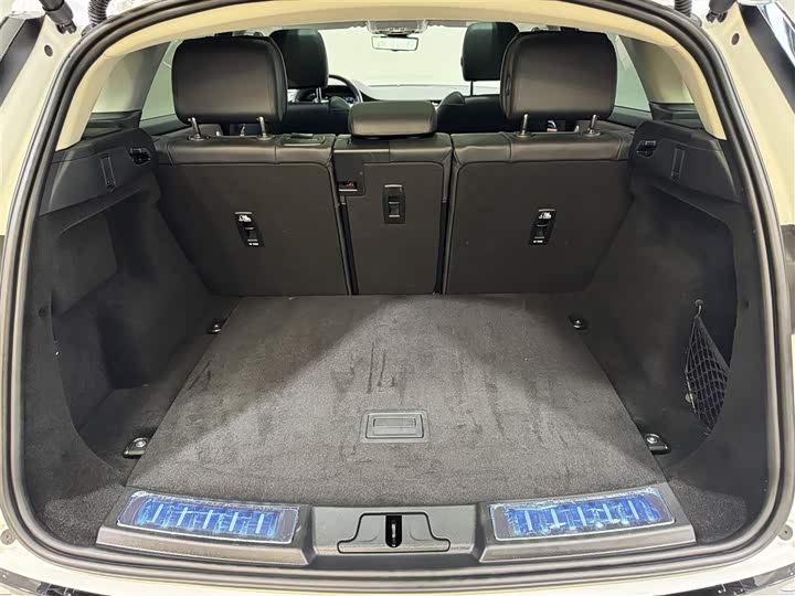 Фото 28 - Land Rover Range Rover Evoque L