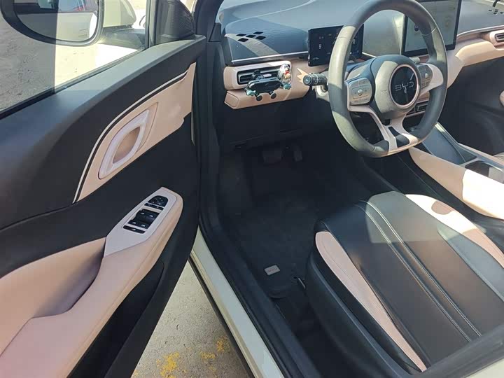 Фото 16 - BYD Seagull