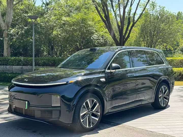 Фото 1 - LiXiang L9