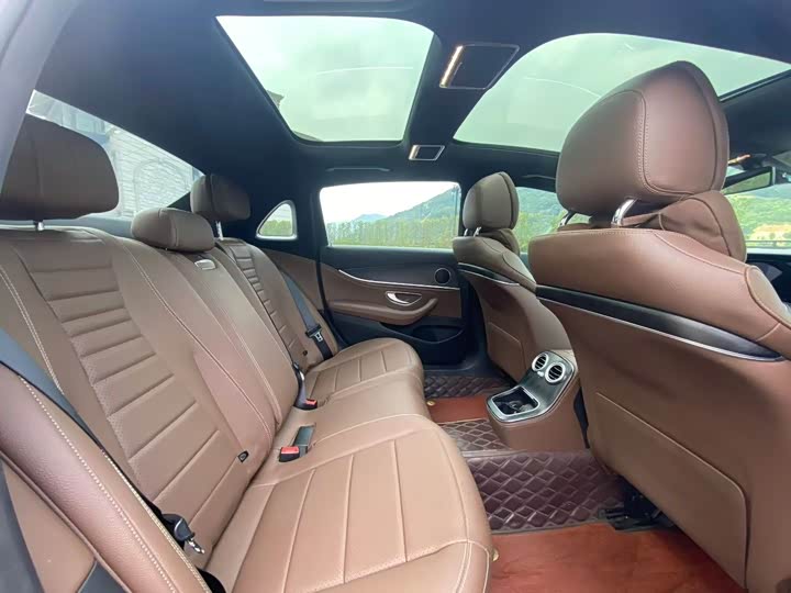 Фото 6 - Mercedes-Benz E-Class Hybrid