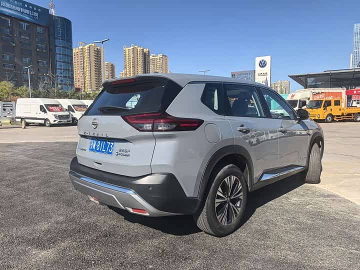 Фото 7 - Nissan X-Trail