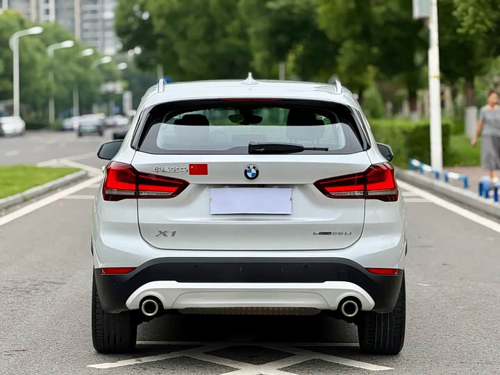 Фото 6 - BMW X1