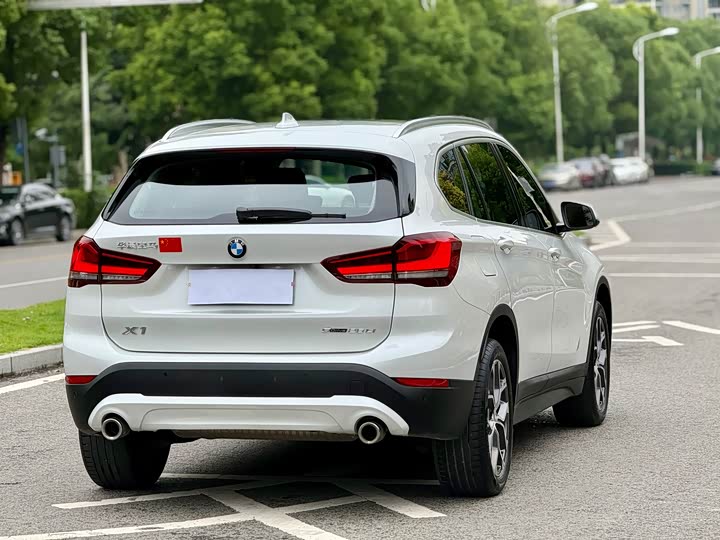 Фото 7 - BMW X1