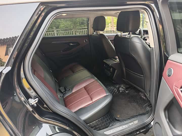 Фото 17 - Land Rover Range Rover Evoque L