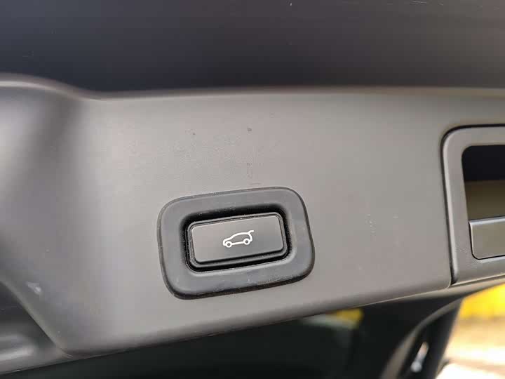 Фото 18 - Land Rover Range Rover Evoque L