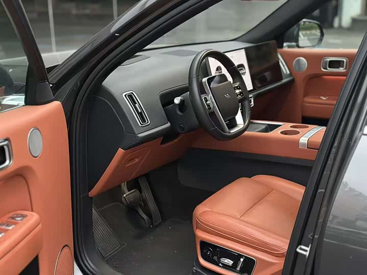 Фото 7 - LiXiang L7