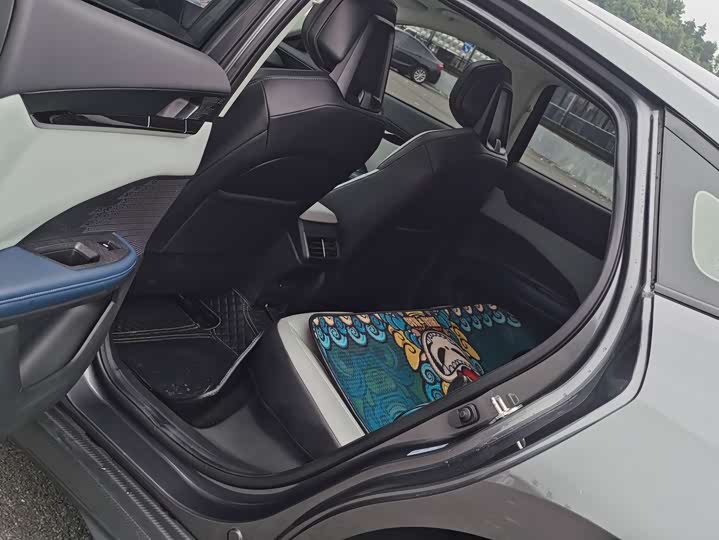 Фото 8 - Changan UNI-V Hybrid