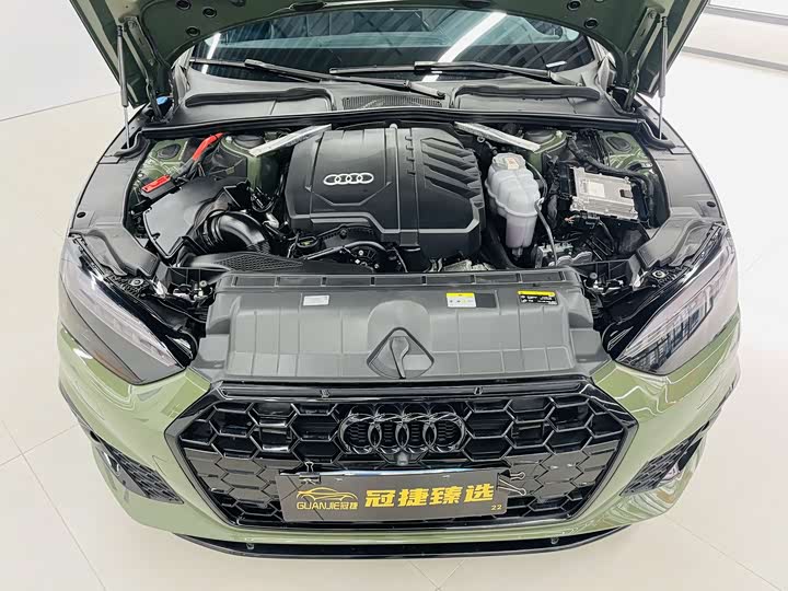 Фото 2 - Audi A5