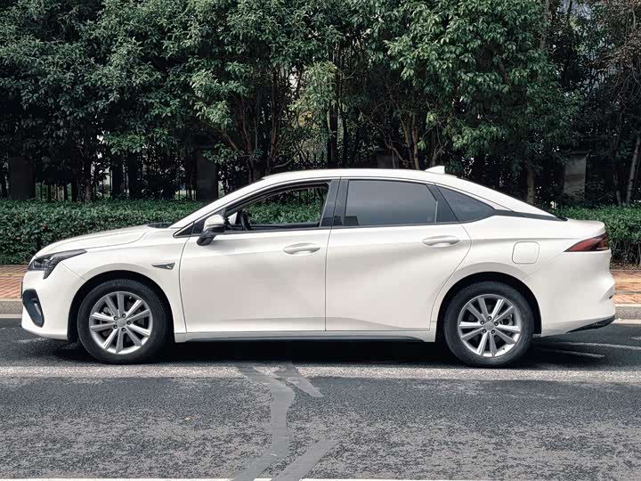 Фото 4 - GAC Aion S