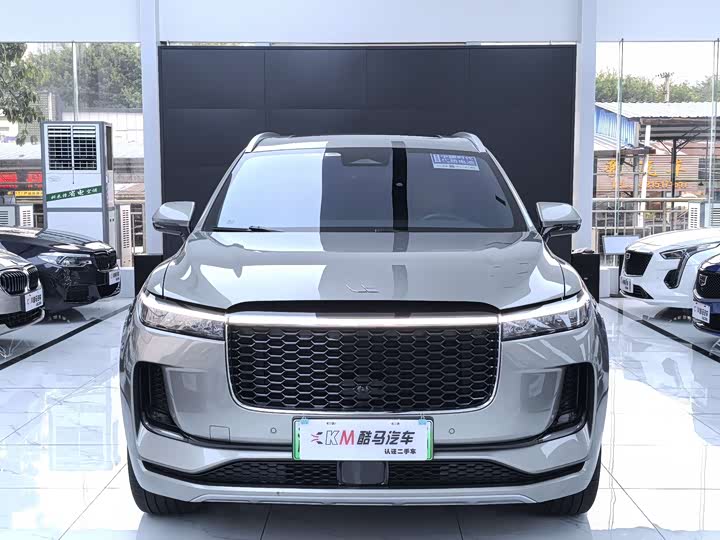 Фото 2 - LiXiang One