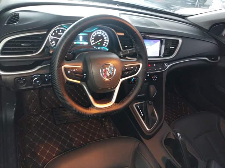 Фото 10 - Buick Excelle GT