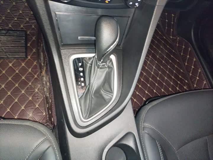 Фото 14 - Buick Excelle GT