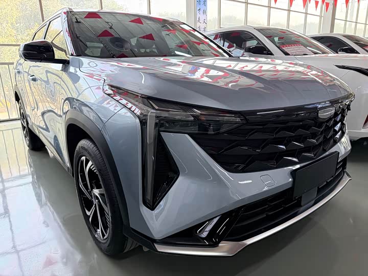 Фото 3 - Geely Atlas