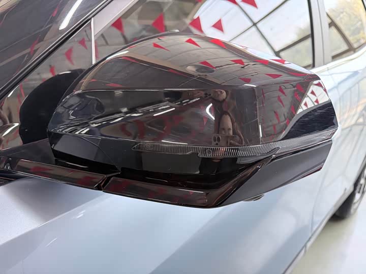 Фото 6 - Geely Atlas