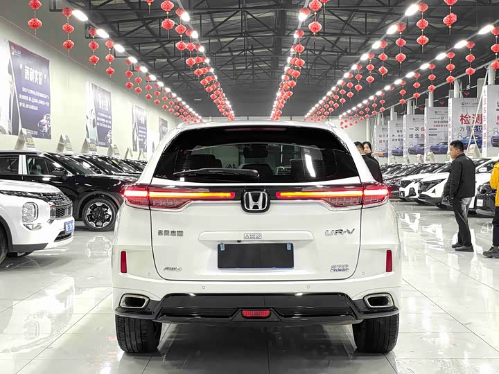 Фото 16 - Honda UR-V