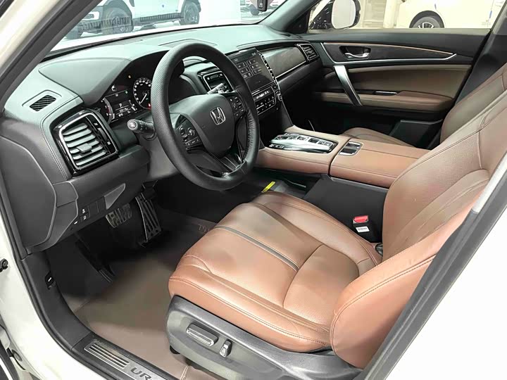 Фото 5 - Honda UR-V