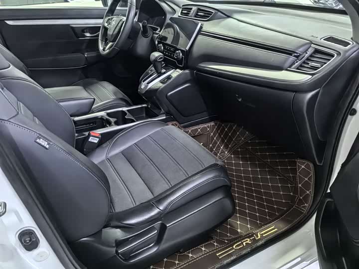 Фото 11 - Honda CR-V