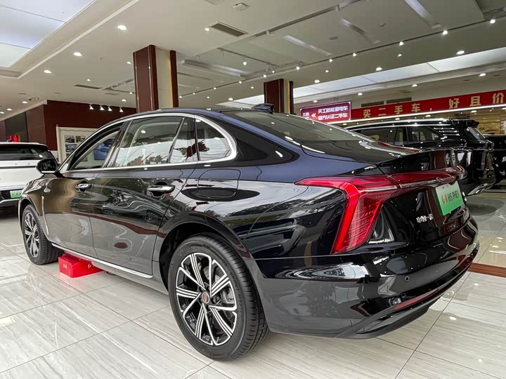 Фото 7 - Hongqi H5 Hybrid