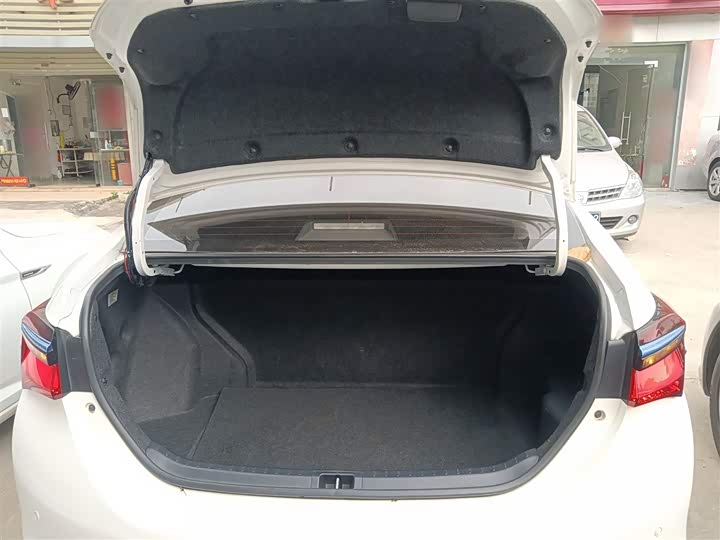 Фото 19 - Toyota Corolla Hybrid