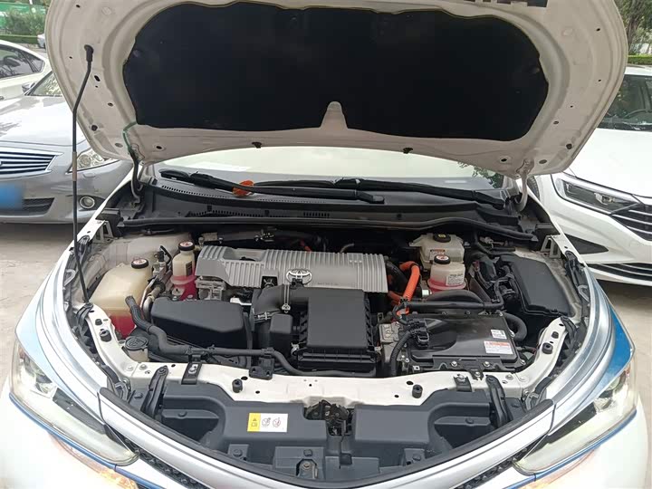 Фото 20 - Toyota Corolla Hybrid