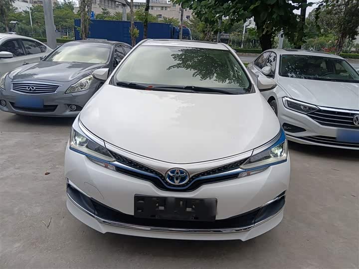 Фото 3 - Toyota Corolla Hybrid