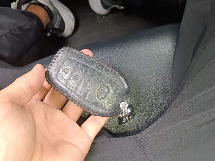 Фото 9 - Toyota Corolla Hybrid