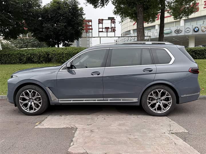 Фото 3 - BMW X7