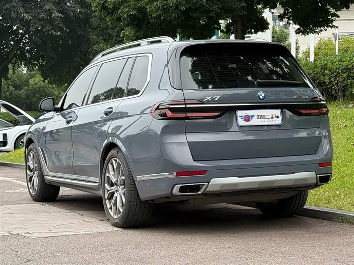 Фото 4 - BMW X7