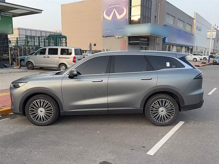 Фото 7 - Chery Tiggo 8L