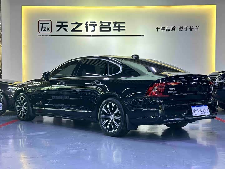 Фото 5 - Volvo S90