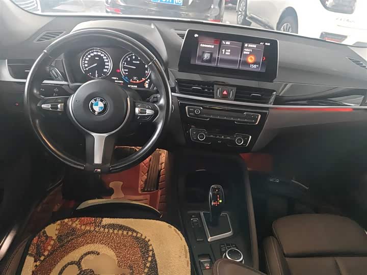 Фото 10 - BMW X1