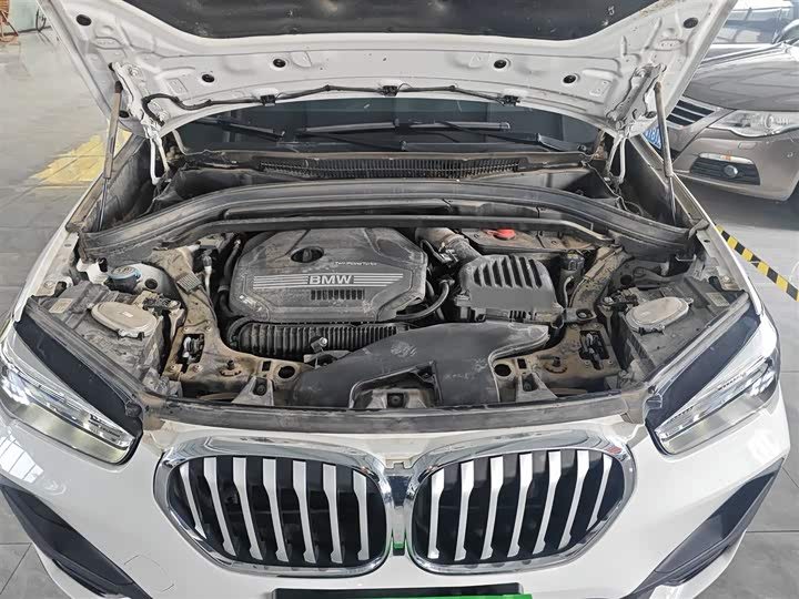 Фото 20 - BMW X1