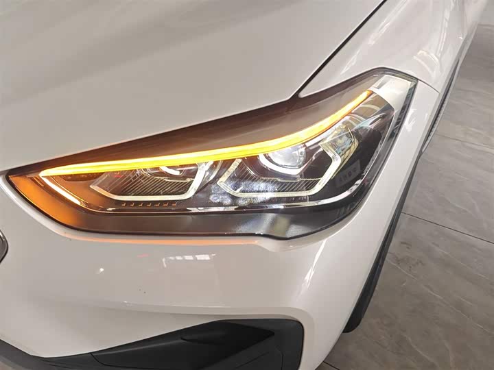 Фото 24 - BMW X1