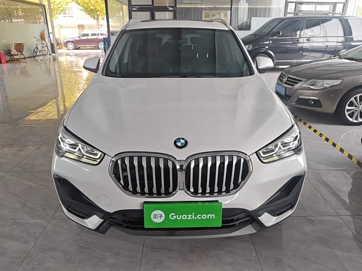 Фото 3 - BMW X1
