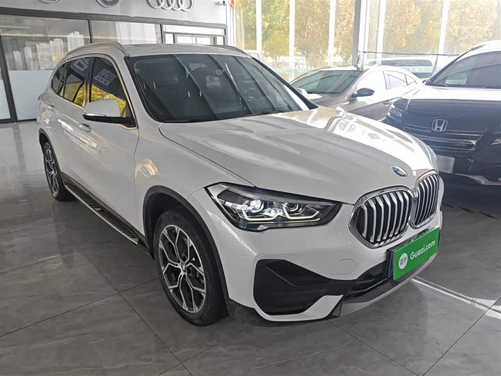Фото 4 - BMW X1
