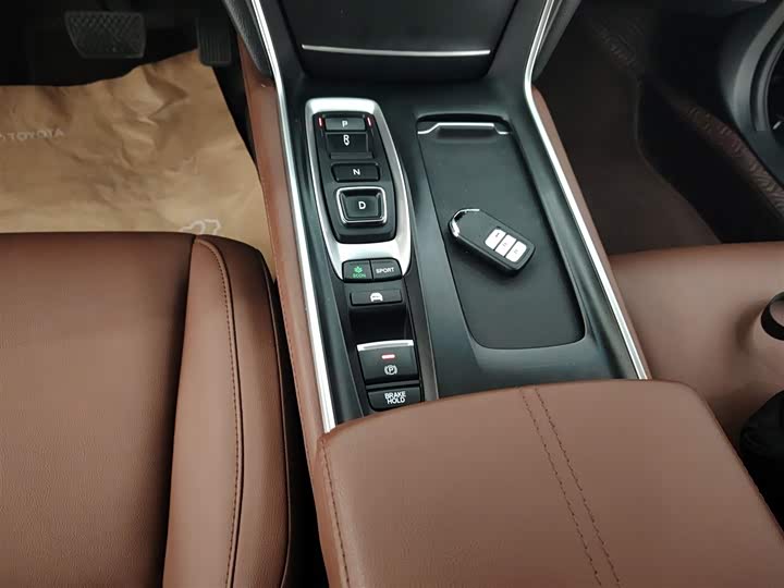 Фото 14 - Honda Inspire