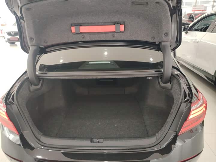 Фото 19 - Honda Inspire