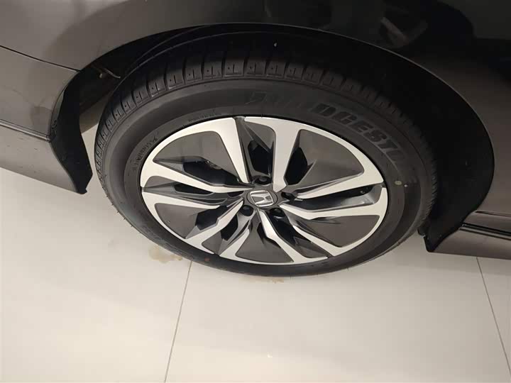 Фото 26 - Honda Inspire