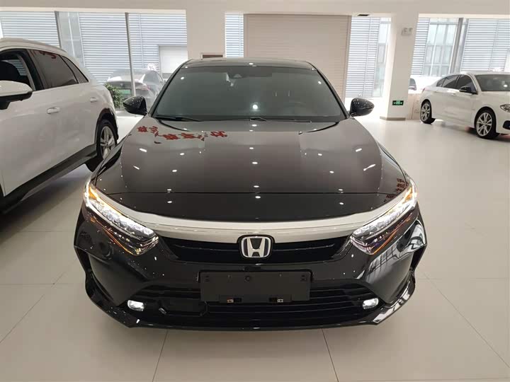 Фото 3 - Honda Inspire